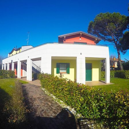 Residence Le Piramidi Caorle Exteriör bild